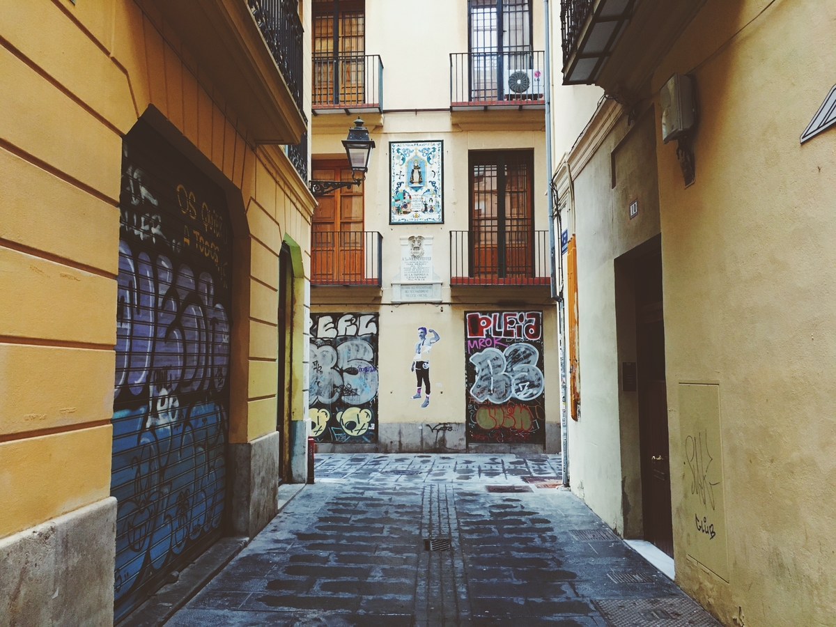 Dove dormire Valencia cover
