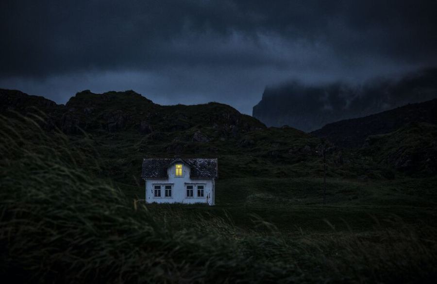 Moorsfiled Manor isolation