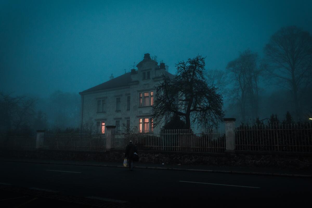 Racconti del 31 ottobre: i misteri di Moorsfield&nbsp;Manor